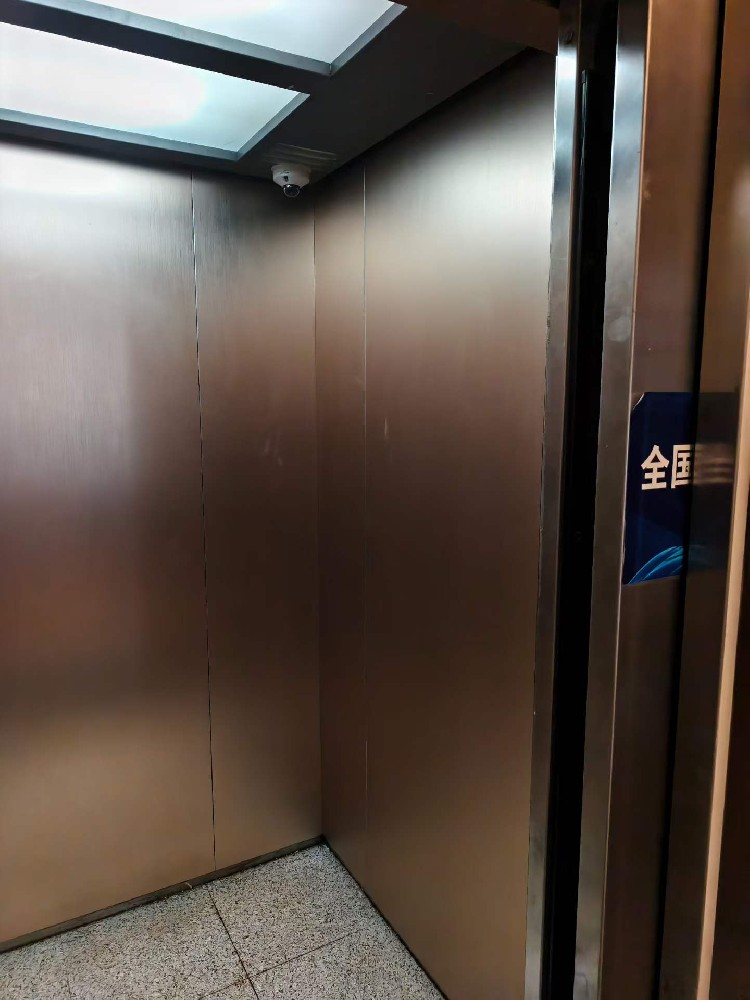 北京同城电梯翻新改色 现场施工人师傅工费怎么核算